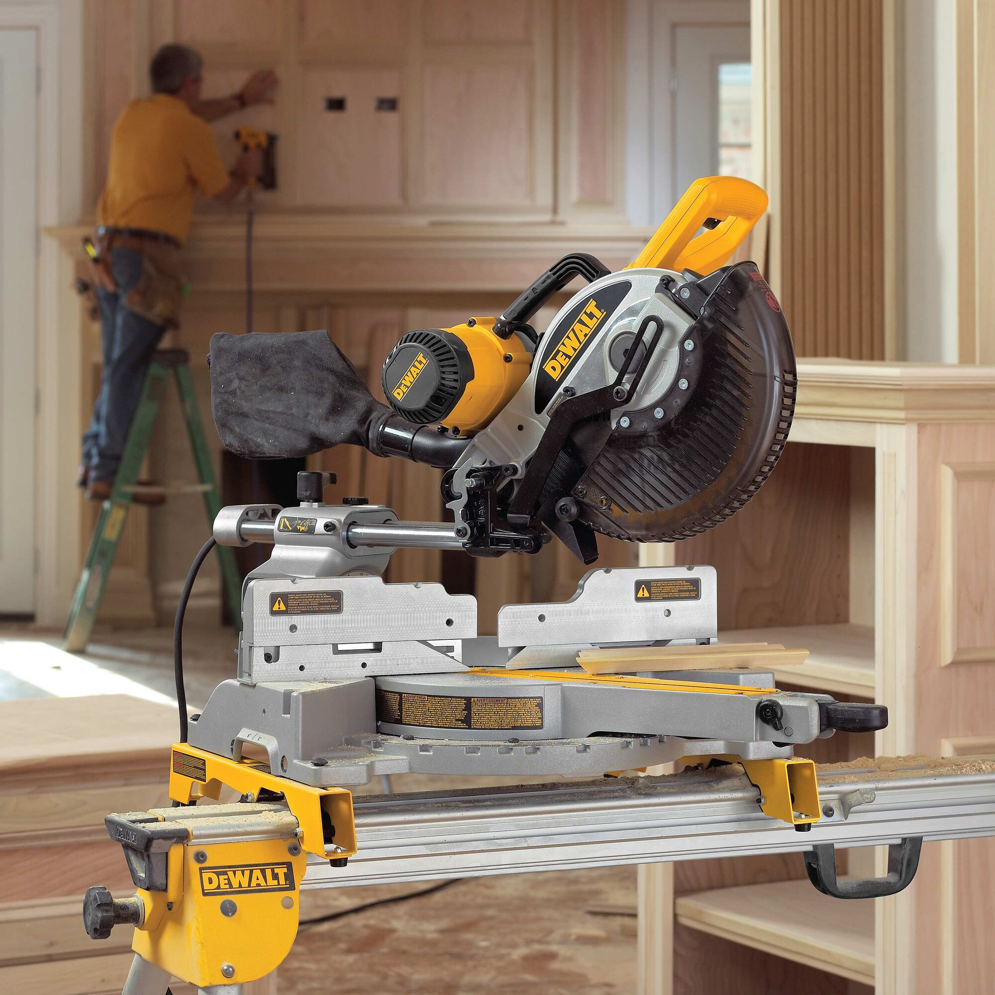 Dewalt mitre saw 250mm clearance